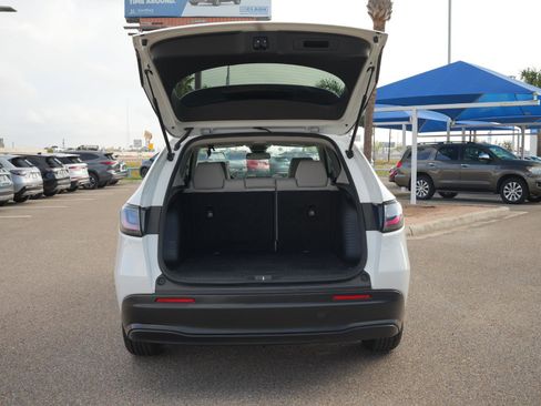 Used 2023 Honda HR-V LX image 7
