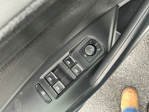 Used 2021 Volkswagen Jetta S image 16