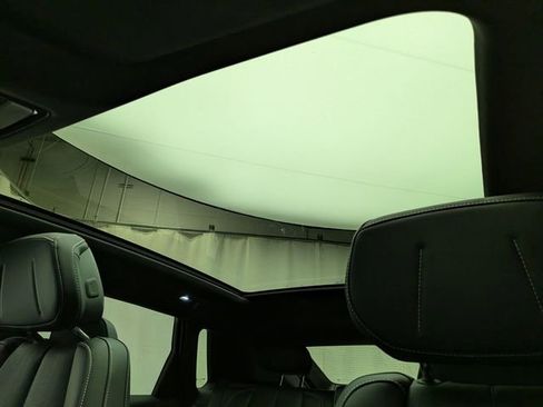 New 2026 Cadillac Lyriq Luxury image 18