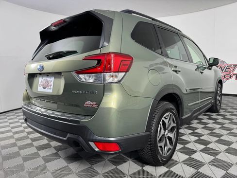Used 2021 Subaru Forester Premium AWD/4WD image 29