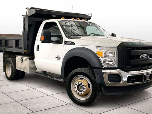 Used 2015 Ford F550 4x4 Regular Cab Super Duty image 2