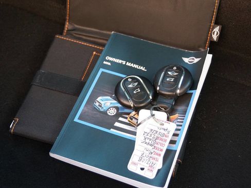 Used 2017 MINI Cooper 2-Door Hardtop image 33