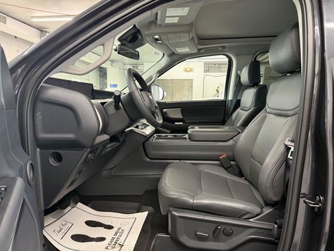 New 2026 Ford Expedition Active AWD/4WD image 12