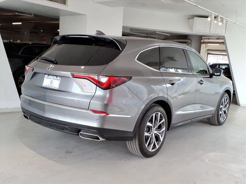 Used 2024 Acura MDX SH-AWD w/ Technology Package image 4