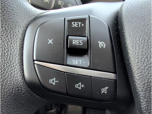 Used 2022 Ford Escape SE image 25