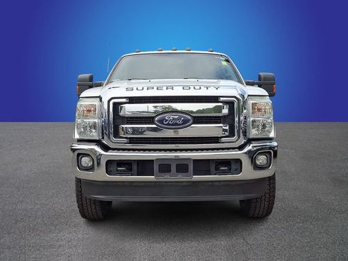 Used 2013 Ford F250 XLT w/ Snow Plow Prep Pkg AWD/4WD image 2