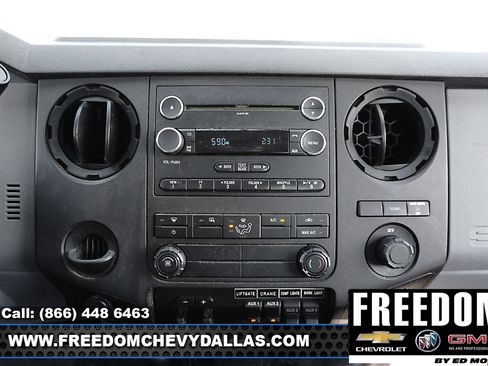 Used 2014 Ford F550 4x4 Regular Cab Super Duty image 9
