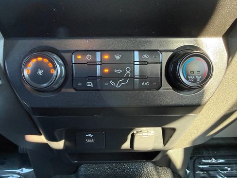 Used 2020 Ford F350 XL w/ Power Equipment Group image 42
