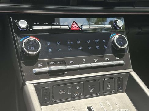 Used 2025 Hyundai Santa Fe Calligraphy AWD/4WD image 37