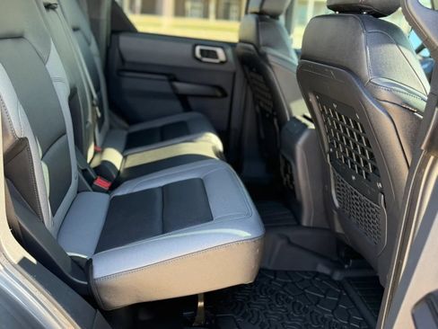 Used 2024 Ford Bronco Black Diamond AWD/4WD image 27