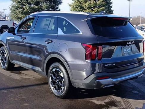 New 2026 Kia Sorento S AWD/4WD image 9