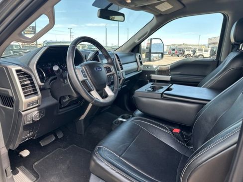 Used 2019 Ford F250 Lariat w/ Chrome Package AWD/4WD image 11