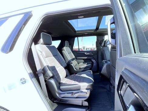 New 2026 GMC Yukon AT4 Ultimate w/ LPO, Floor Liner Package AWD/4WD image 18