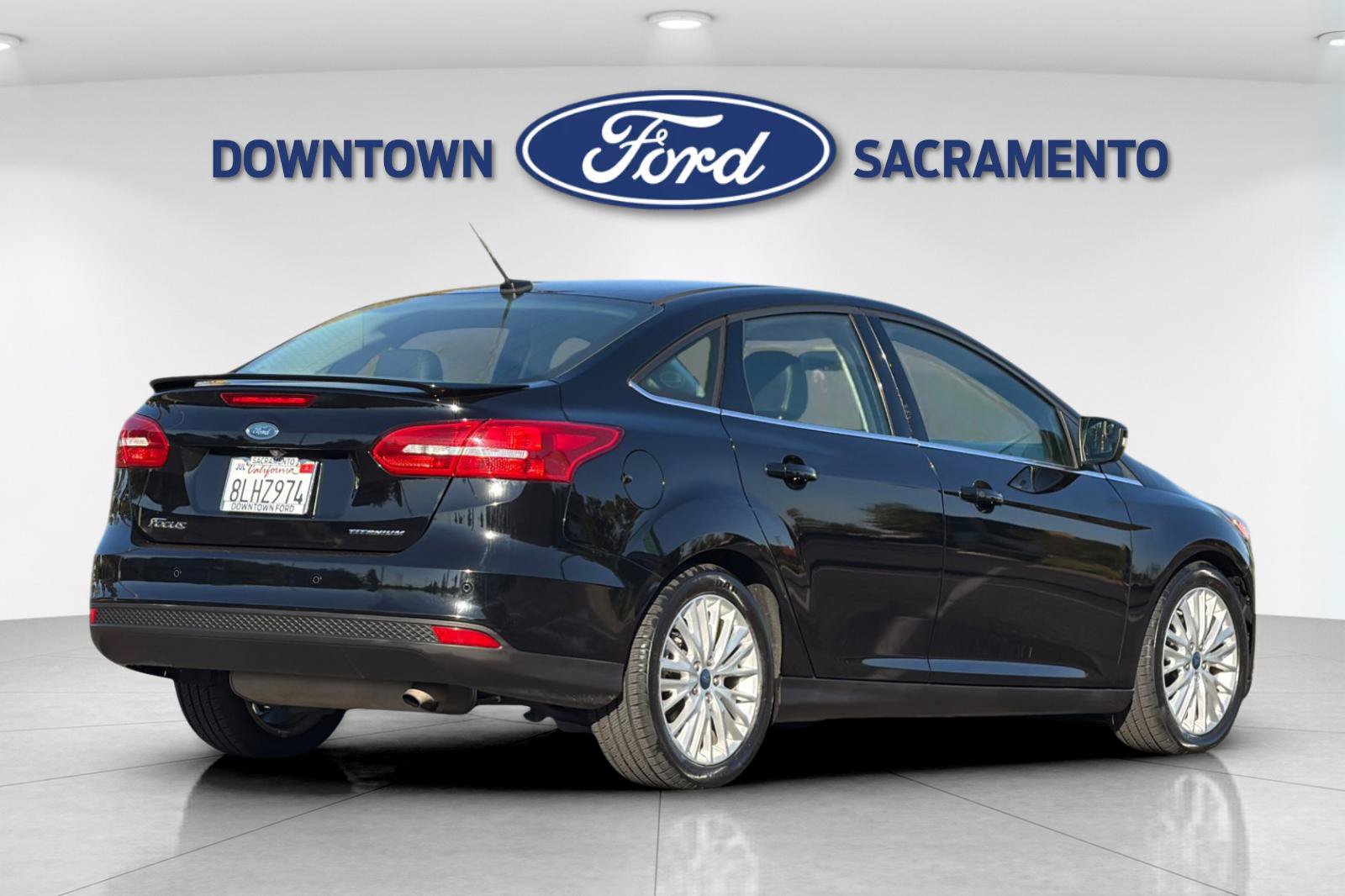 Used 2018 Ford Focus Titanium FWD image 6