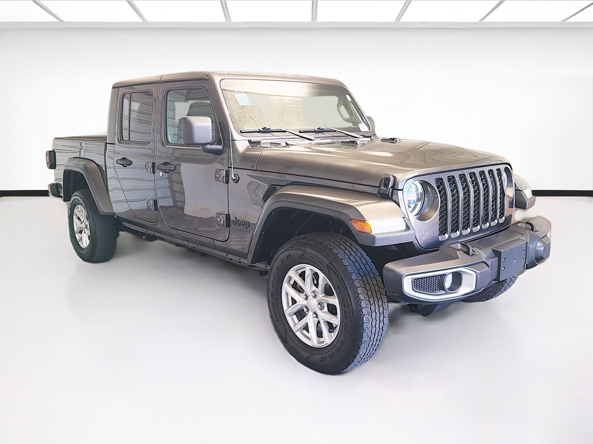 Used 2023 Jeep Gladiator Sport AWD/4WD image 3