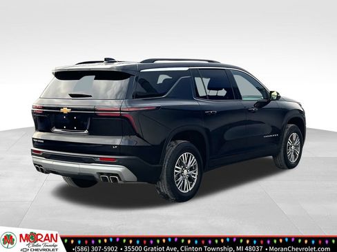Certified 2024 Chevrolet Traverse LT w/ Trailering Package image 5
