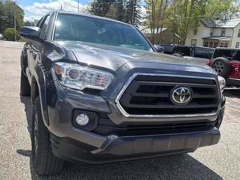 Used 2023 Toyota Tacoma SR5 w/ Technology Package AWD/4WD image 4