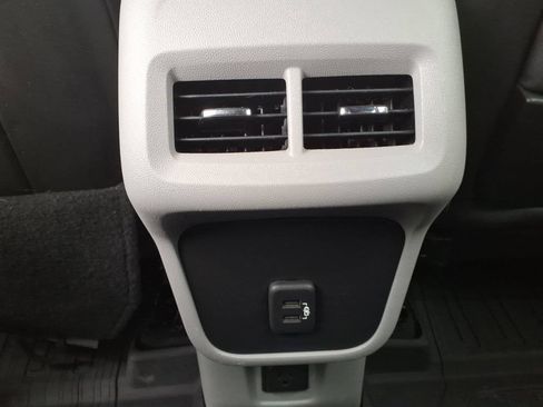 Used 2019 GMC Terrain SLT w/ Preferred Package AWD/4WD image 32