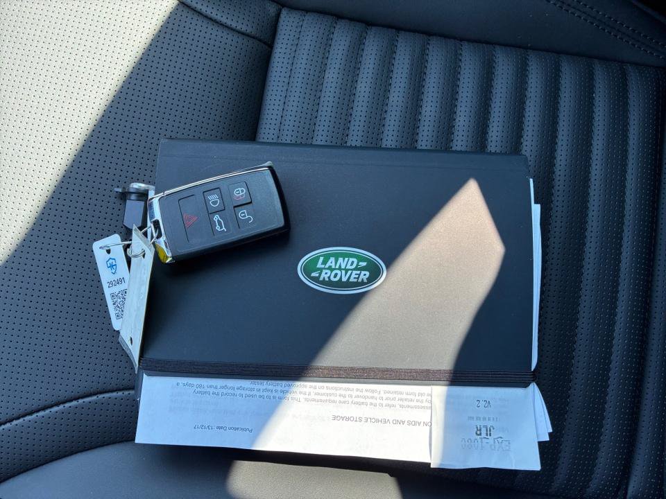 New 2026 Land Rover Discovery Limited Edition AWD/4WD image 34