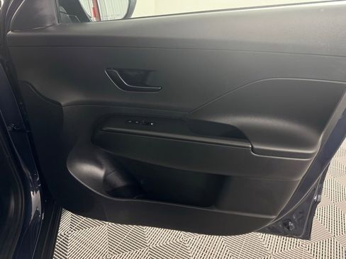 Used 2025 Hyundai Kona SEL image 28