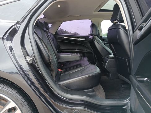 Used 2020 Ford Fusion Titanium AWD/4WD image 27