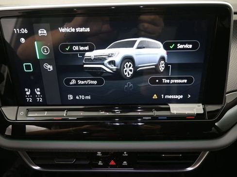 New 2025 Volkswagen Atlas Peak Edition SE image 4