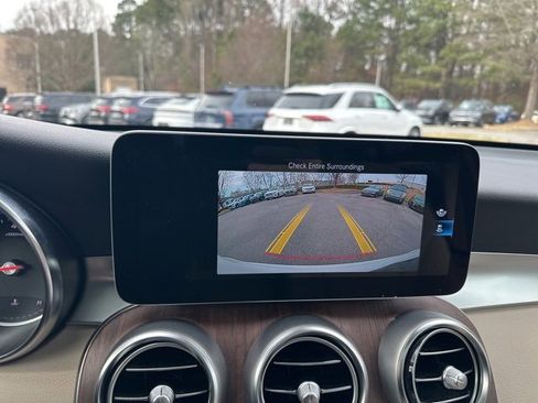 Certified 2020 Mercedes-Benz GLC 300 4MATIC image 23