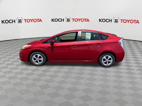 Used 2014 Toyota Prius Three w/ Solar Roof Package FWD image 4