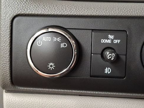 Used 2013 Chevrolet Tahoe LT w/ Luxury Package AWD/4WD image 21