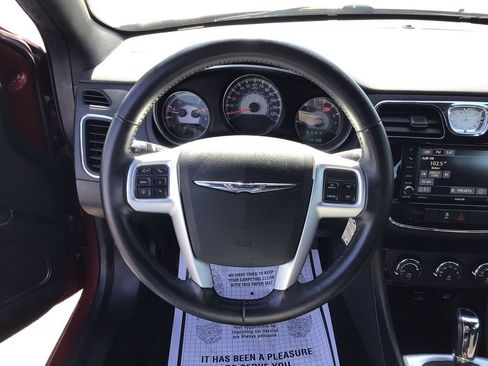 Used 2013 Chrysler 200 Touring FWD image 16