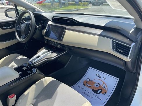 Used 2018 Honda Clarity Plug-In Hybrid image 28