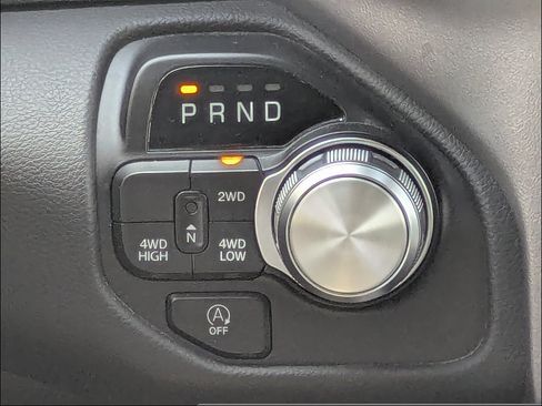 Used 2024 RAM 1500 Laramie AWD/4WD image 28