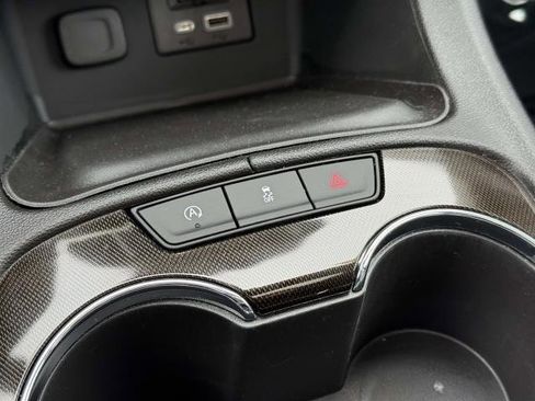 Used 2023 GMC Acadia AT4 w/ Technology Package image 32