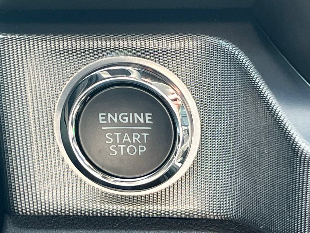 New 2025 Ford F250 Platinum AWD/4WD image 37