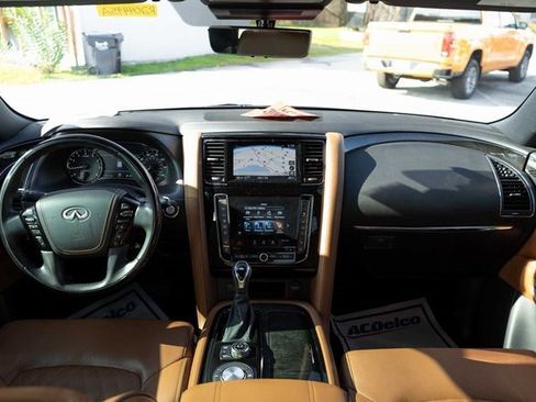 Used 2021 INFINITI QX80 Sensory w/ Cargo Package image 18