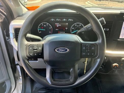 Used 2024 Ford F550 4x4 Crew Cab Super Duty image 26