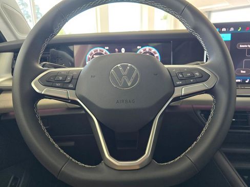 New 2026 Volkswagen Tiguan SE AWD/4WD image 23