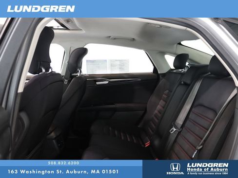 Used 2014 Ford Fusion SE w/ Equipment Group 201A FWD image 14