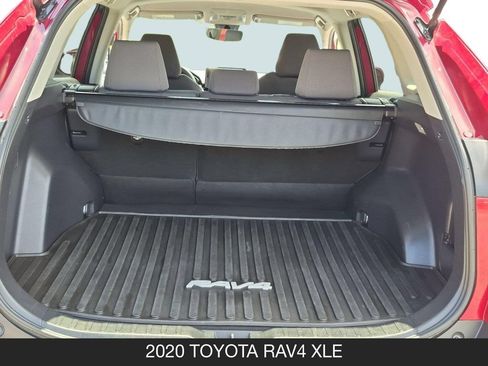 Used 2020 Toyota RAV4 XLE w/ All Weather Liner Package FWD image 23