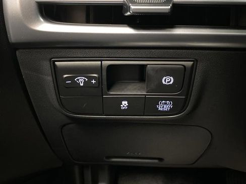 New 2026 Hyundai Tucson Blue SE image 21