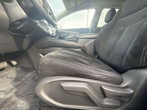 Used 2023 Nissan Murano S AWD/4WD image 12