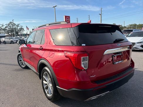 Used 2020 Ford Explorer XLT w/ Equipment Group 202A image 5