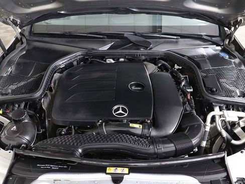 Used 2019 Mercedes-Benz C 300 4MATIC Sedan image 23
