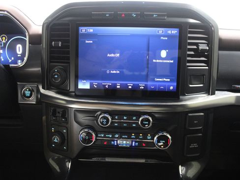 Used 2022 Ford F150 Lariat AWD/4WD image 32
