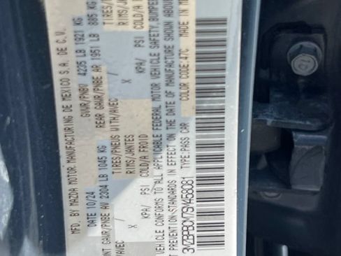 Used 2025 MAZDA MAZDA3 s AWD/4WD image 4