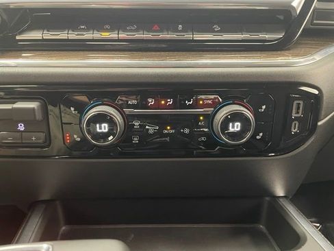 Used 2023 Chevrolet Silverado 1500 RST AWD/4WD image 7