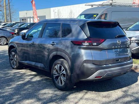 Used 2023 Nissan Rogue SV w/ SV Premium B Package image 6