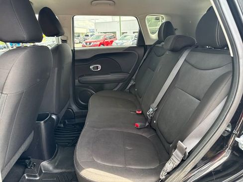 Used 2016 Kia Soul FWD image 14
