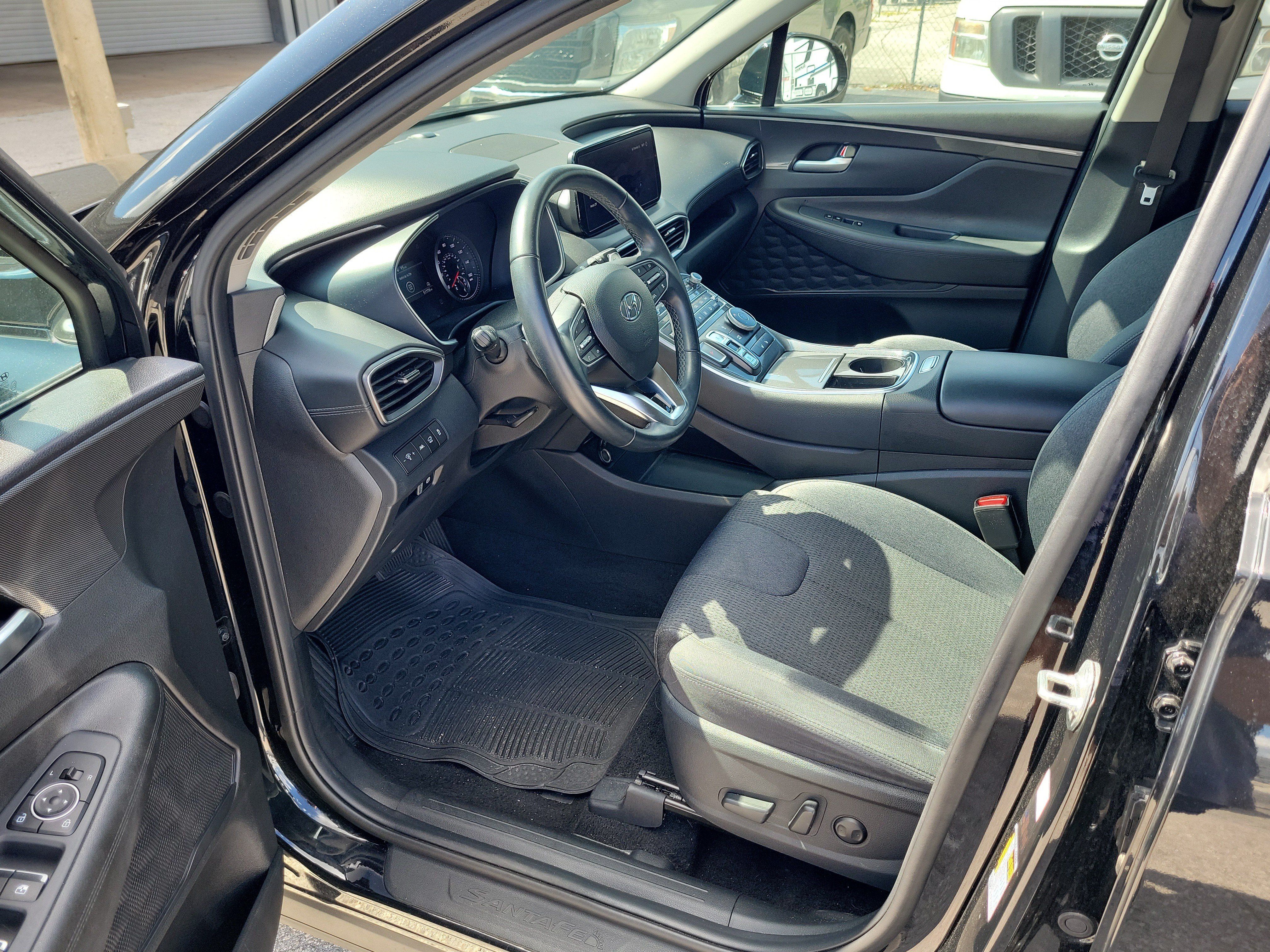 Used 2023 Hyundai Santa Fe SEL AWD/4WD image 13