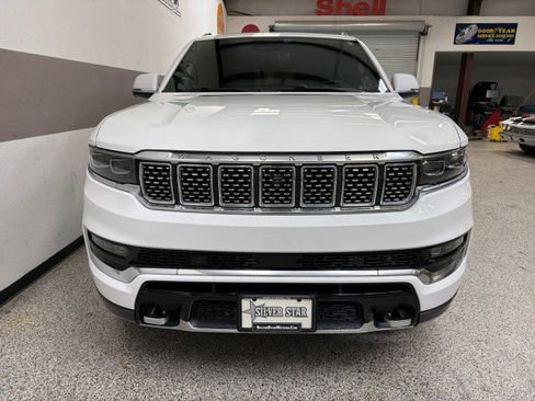 Used 2022 Jeep Grand Wagoneer Series III w/ Rear Seat Video Group 1 image 2